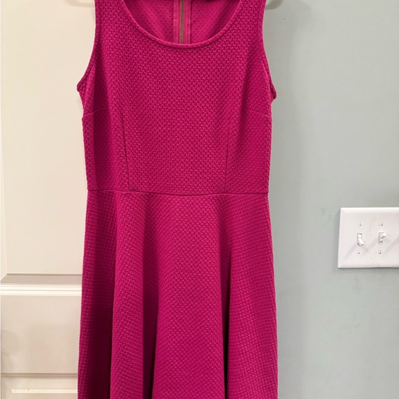Old Navy Dresses & Skirts - Old Navy Fuchsia Sleeveless Dress